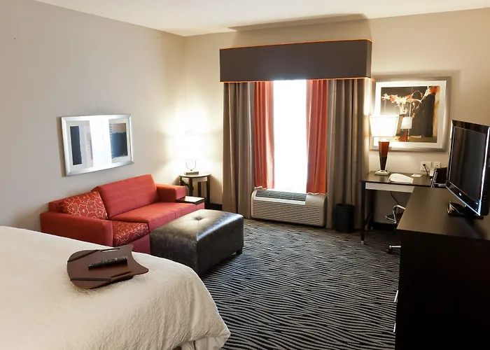 Hotel Hampton And Tulsa