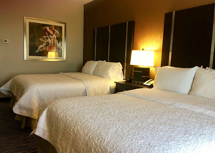 Hampton And Hotel Tulsa