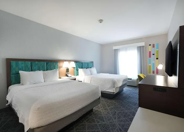 Hampton And Hotel