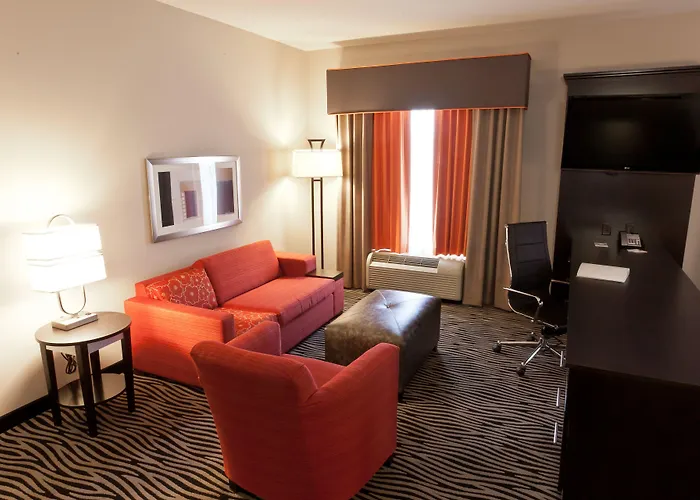 Hotel Hampton And 3*